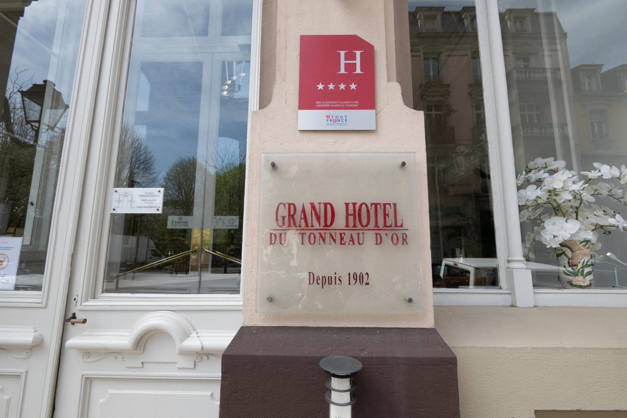 Grand Hotel Du Tonneau D'Or Belfort Exterior foto